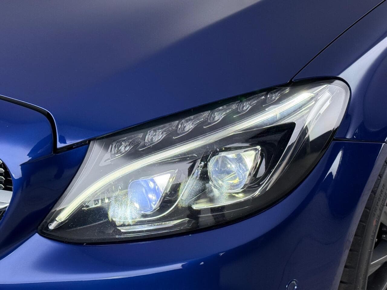 Mercedes-Benz C Class thumbnail Lights Front