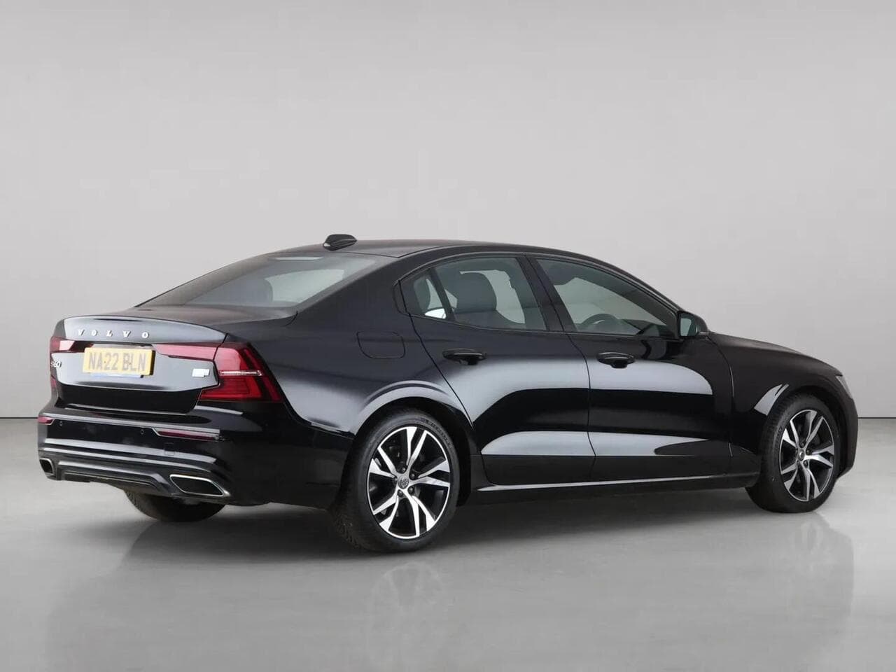Volvo S60 thumbnail Rear Right