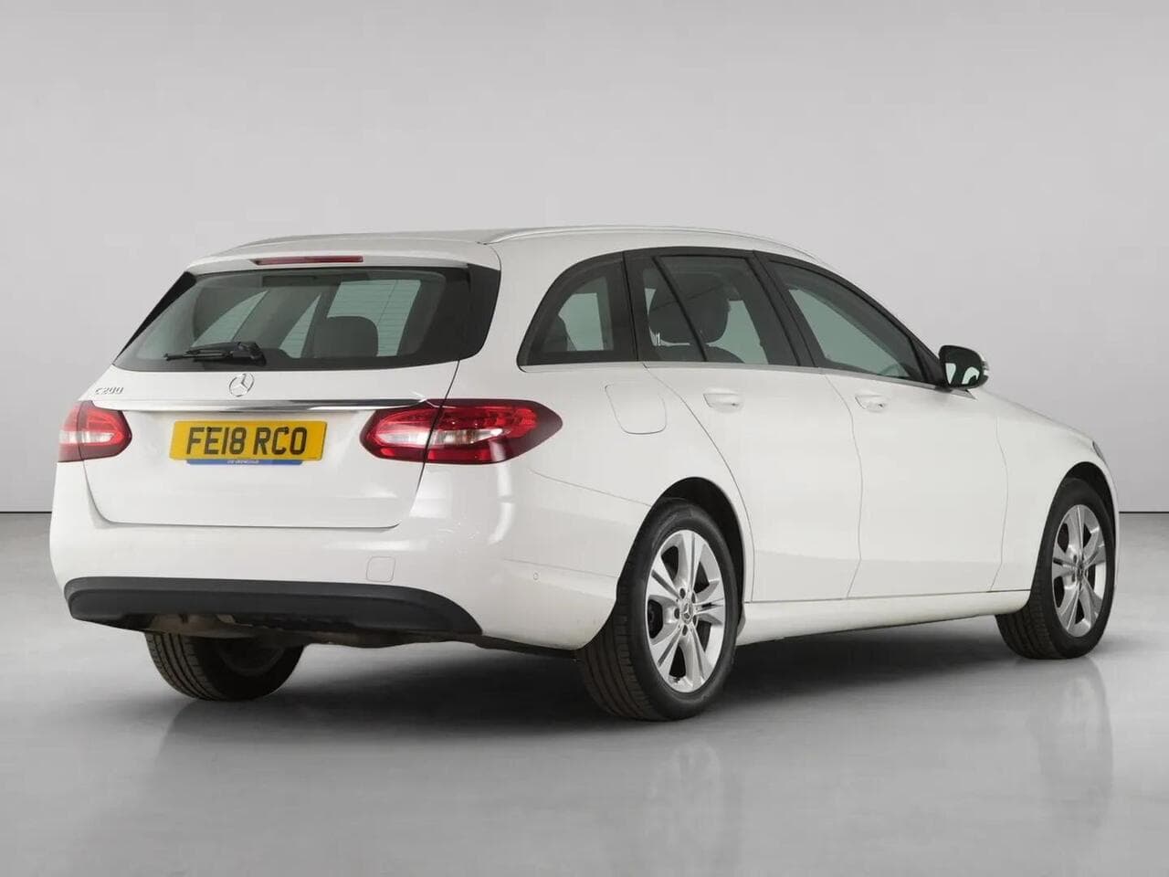 Mercedes-Benz C Class thumbnail Rear Right