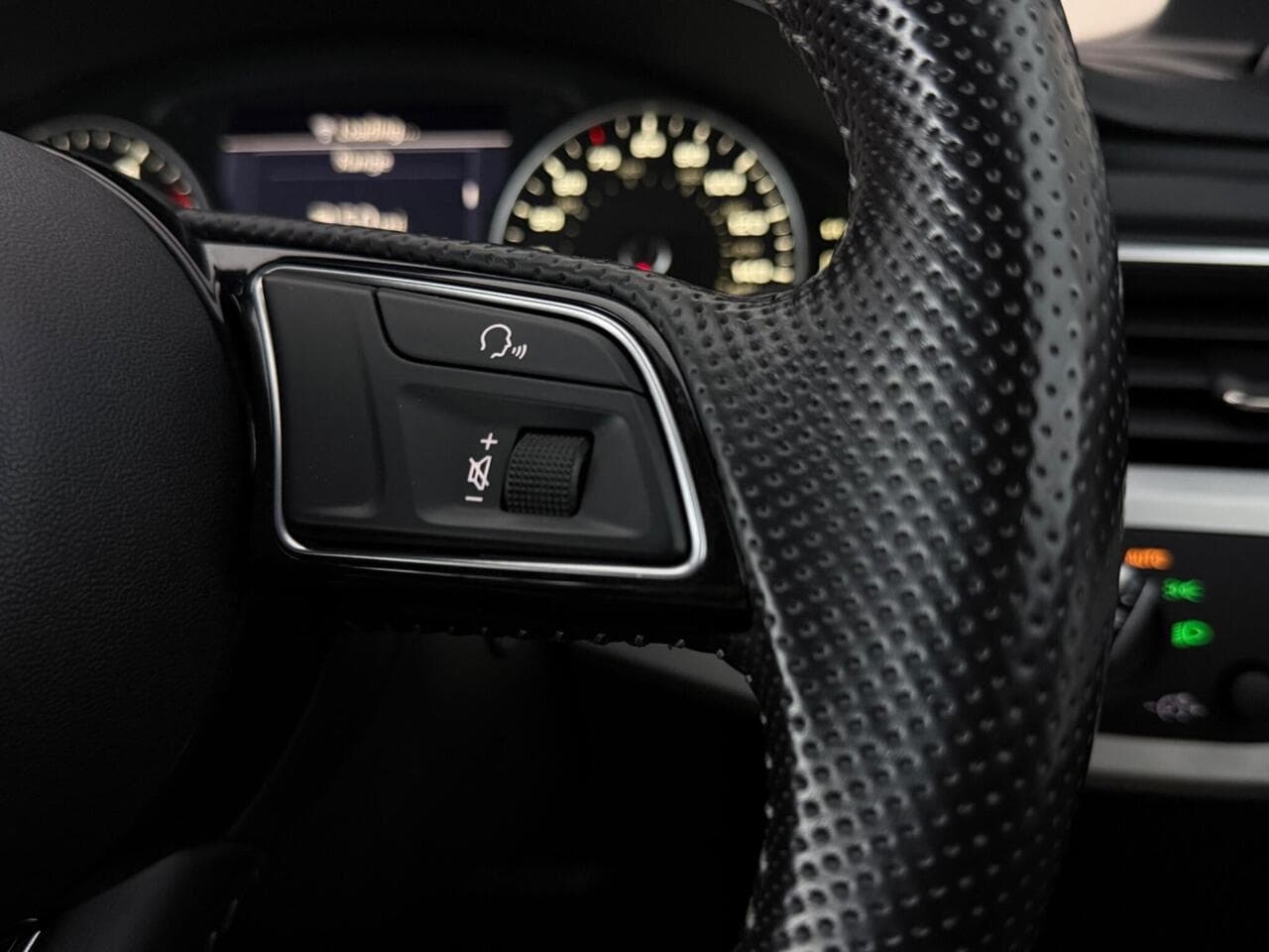 Audi A4 thumbnail Misc Controls