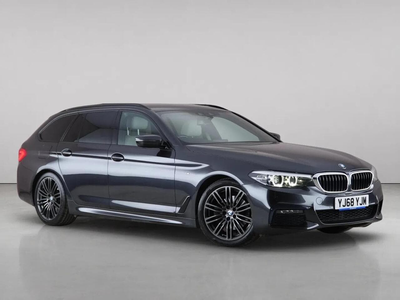 BMW 5 Series - BMW 5 Series 2.0 520d M Sport Touring Auto Euro 6 (s/s) 5dr