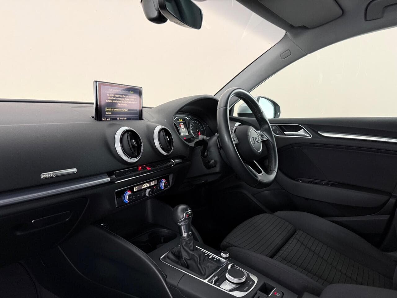 Audi A3 thumbnail Interior Front