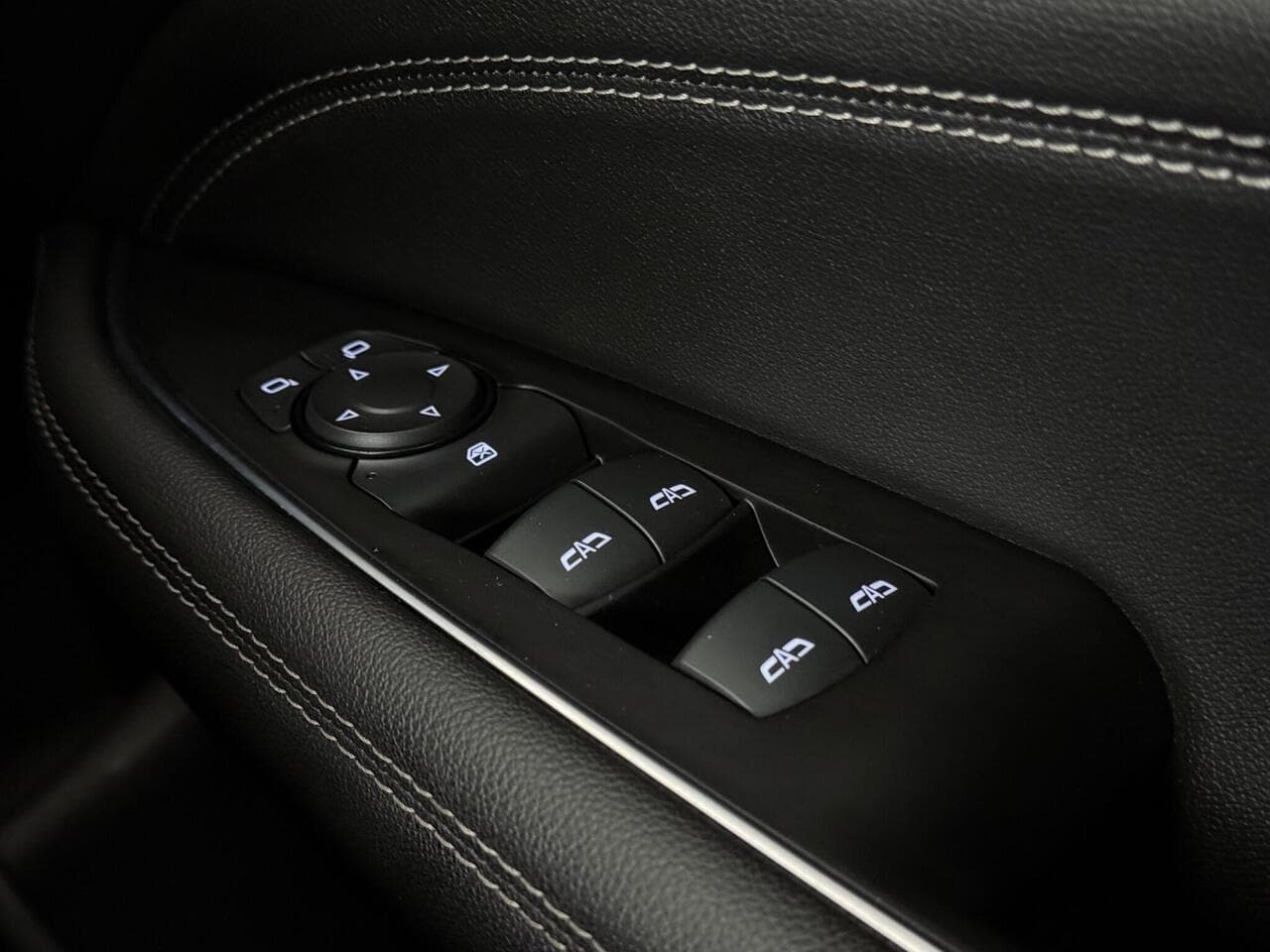 Vauxhall Insignia thumbnail Misc Controls