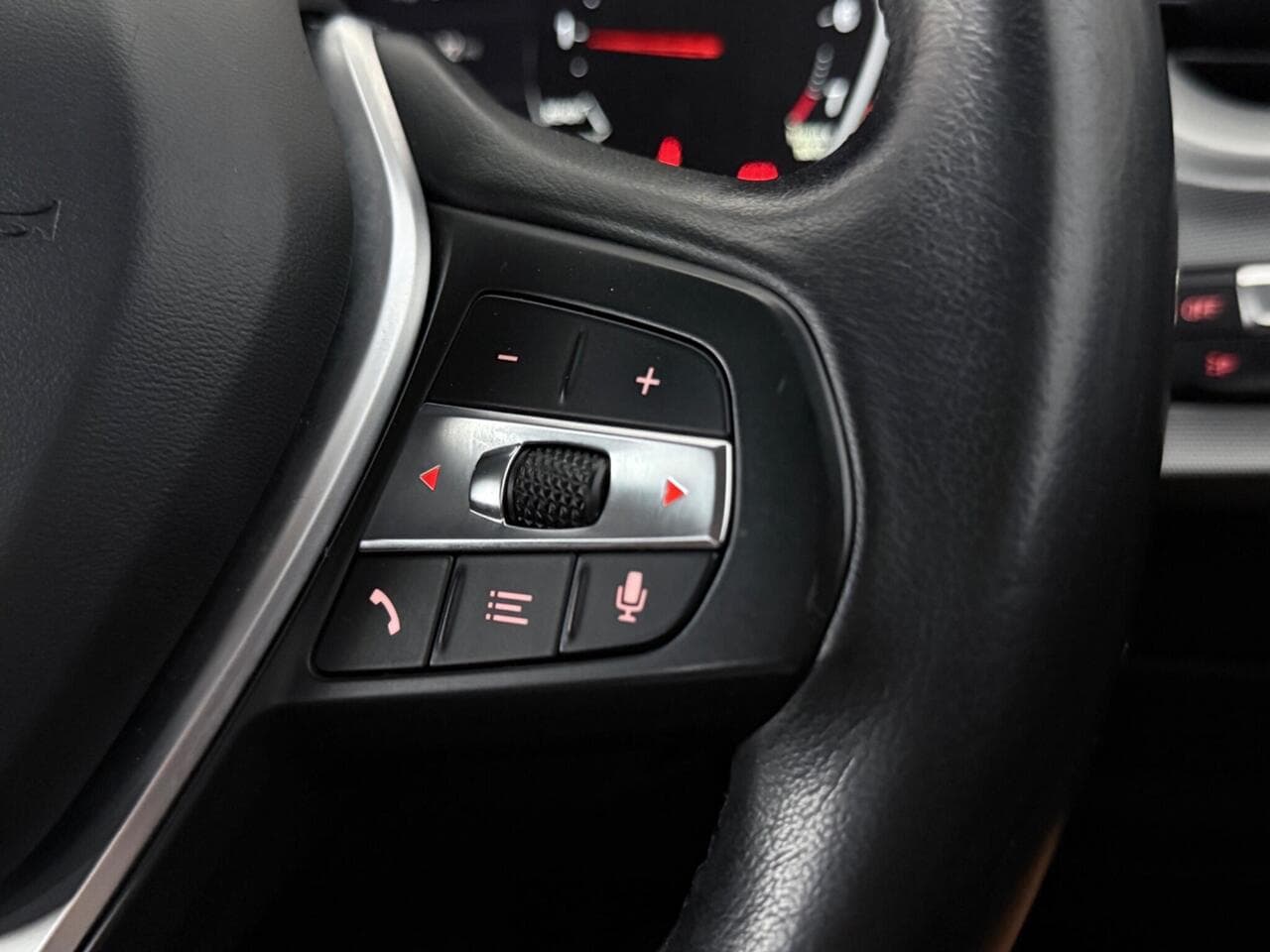 BMW 1 Series thumbnail Misc Controls