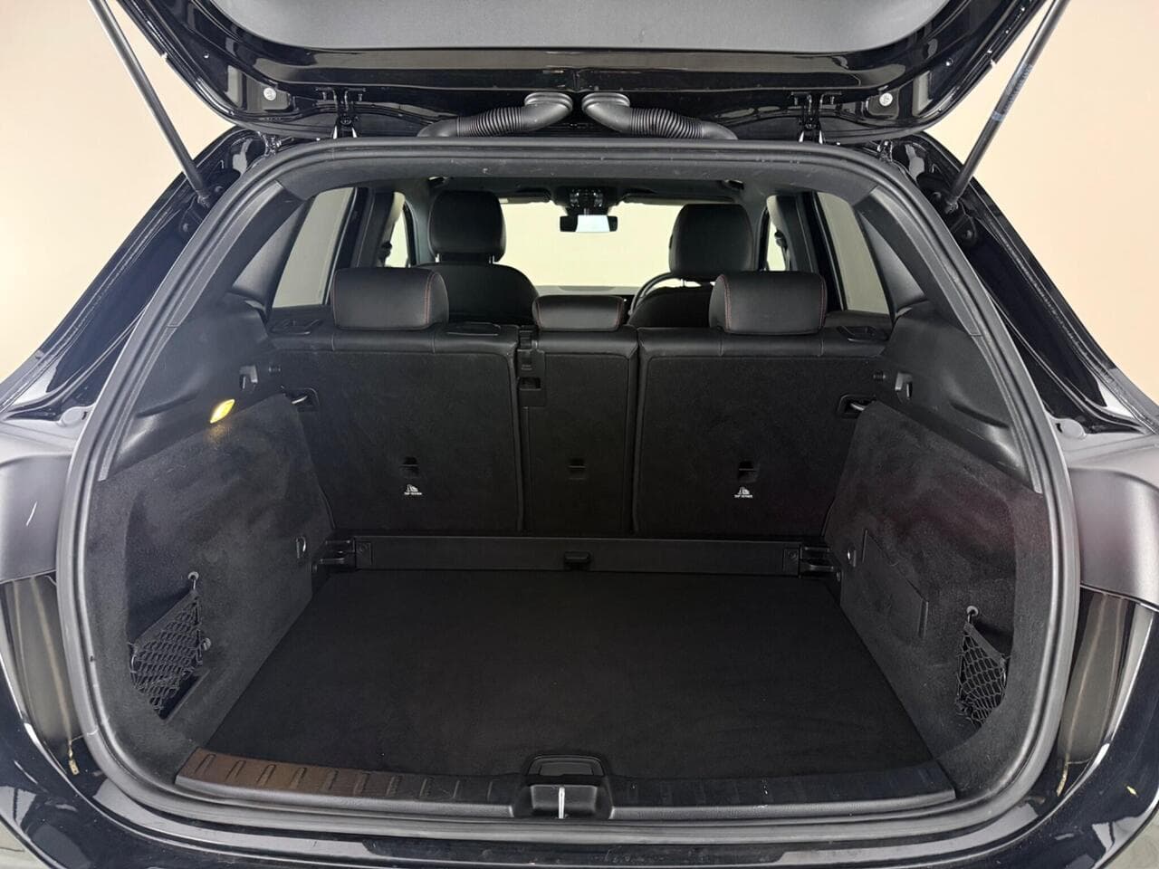 Mercedes-Benz GLA thumbnail Boot