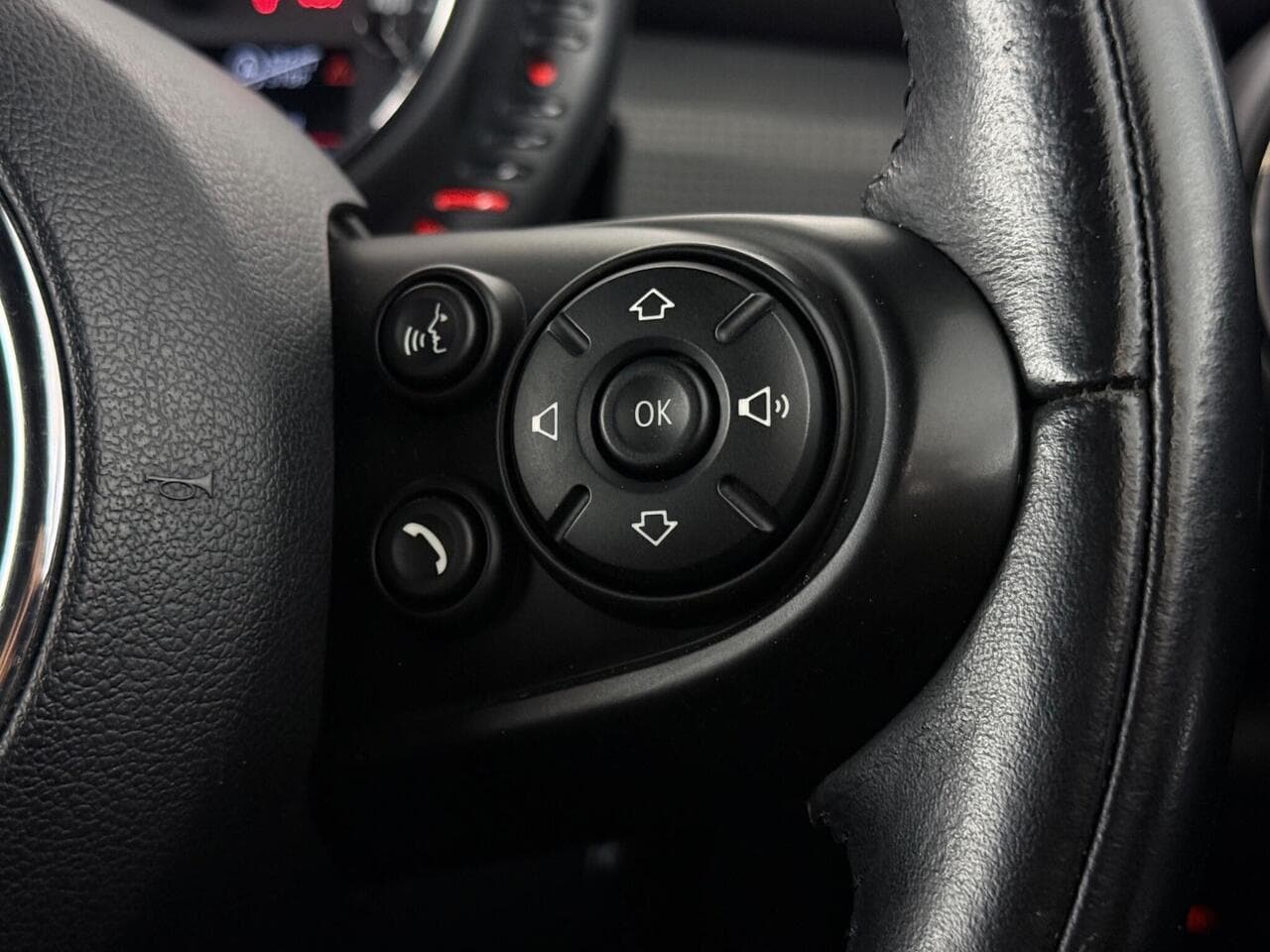 MINI Convertible thumbnail Misc Controls