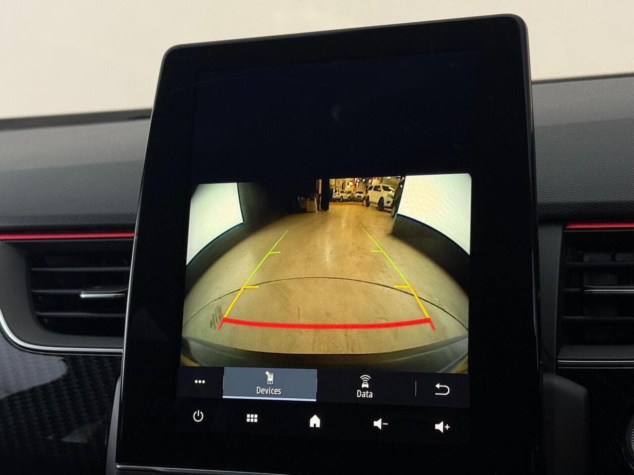 Renault Arkana thumbnail Infotainment System