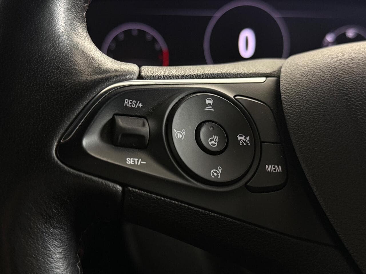 Vauxhall Mokka thumbnail Misc Controls