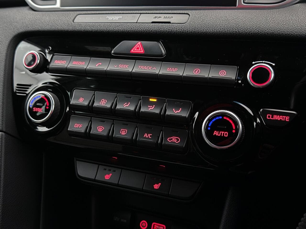 Kia Sportage thumbnail Infotainment System