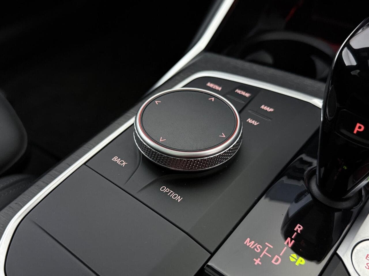 BMW 3 Series thumbnail Misc Controls