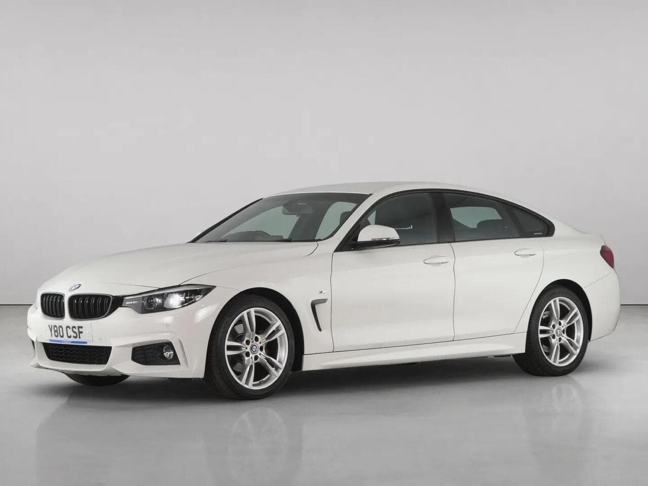 BMW 4 Series Gran Coupe thumbnail Front Left