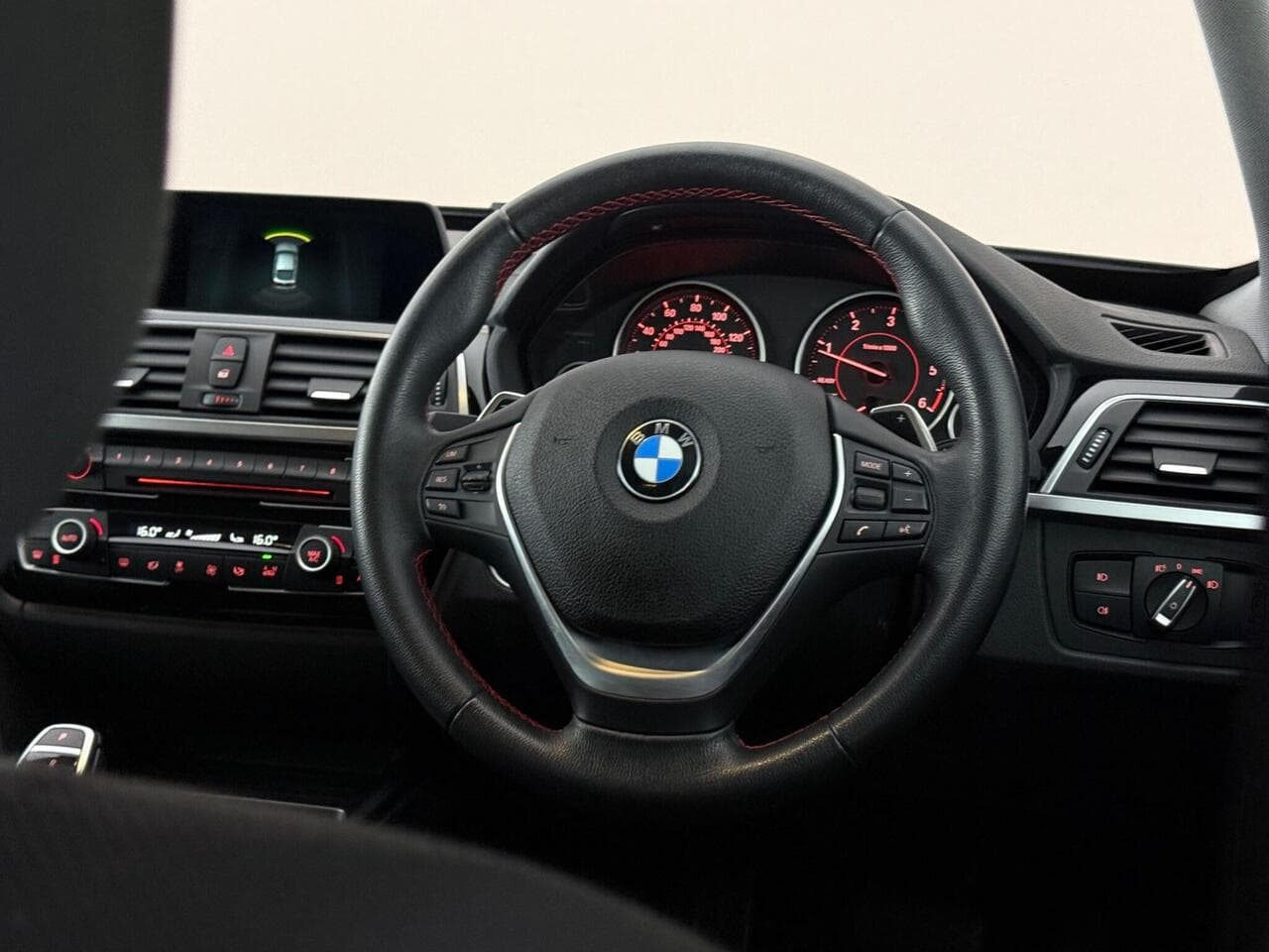 BMW 3 Series Gran Turismo thumbnail Steering Wheel