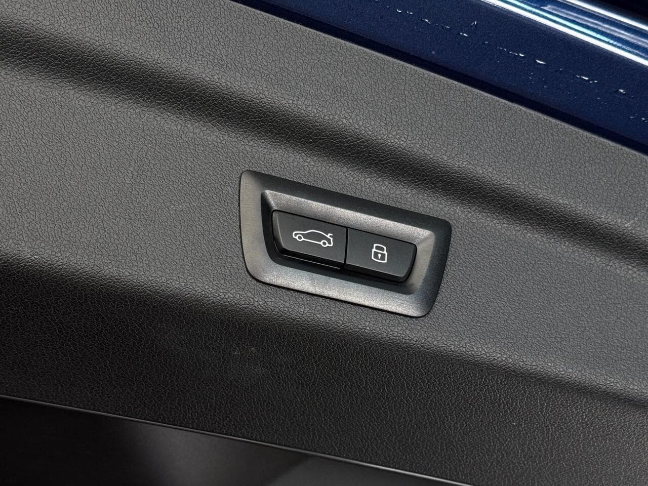 BMW 2 Series Active Tourer thumbnail Misc Controls