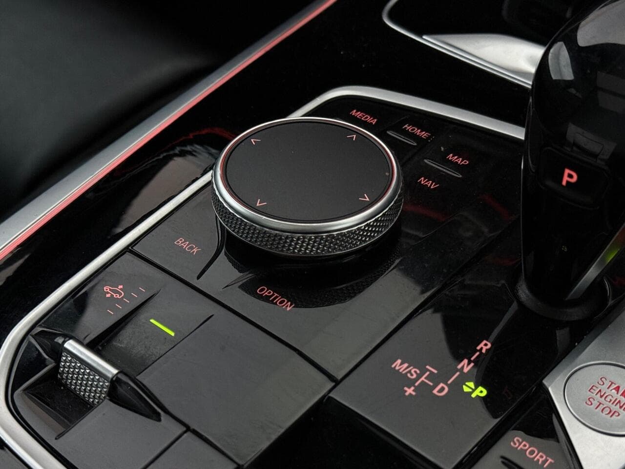 BMW X7 thumbnail Interior Front