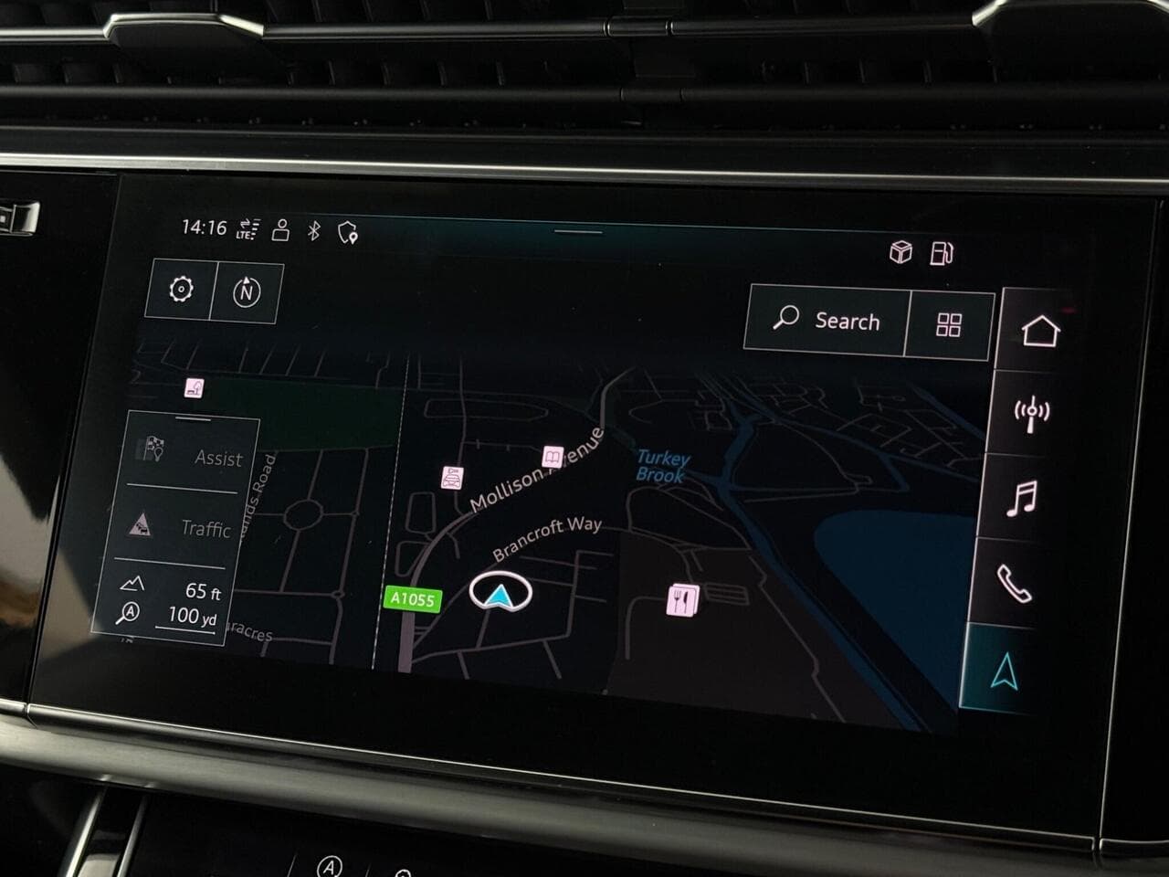 Audi Q8 thumbnail Infotainment System