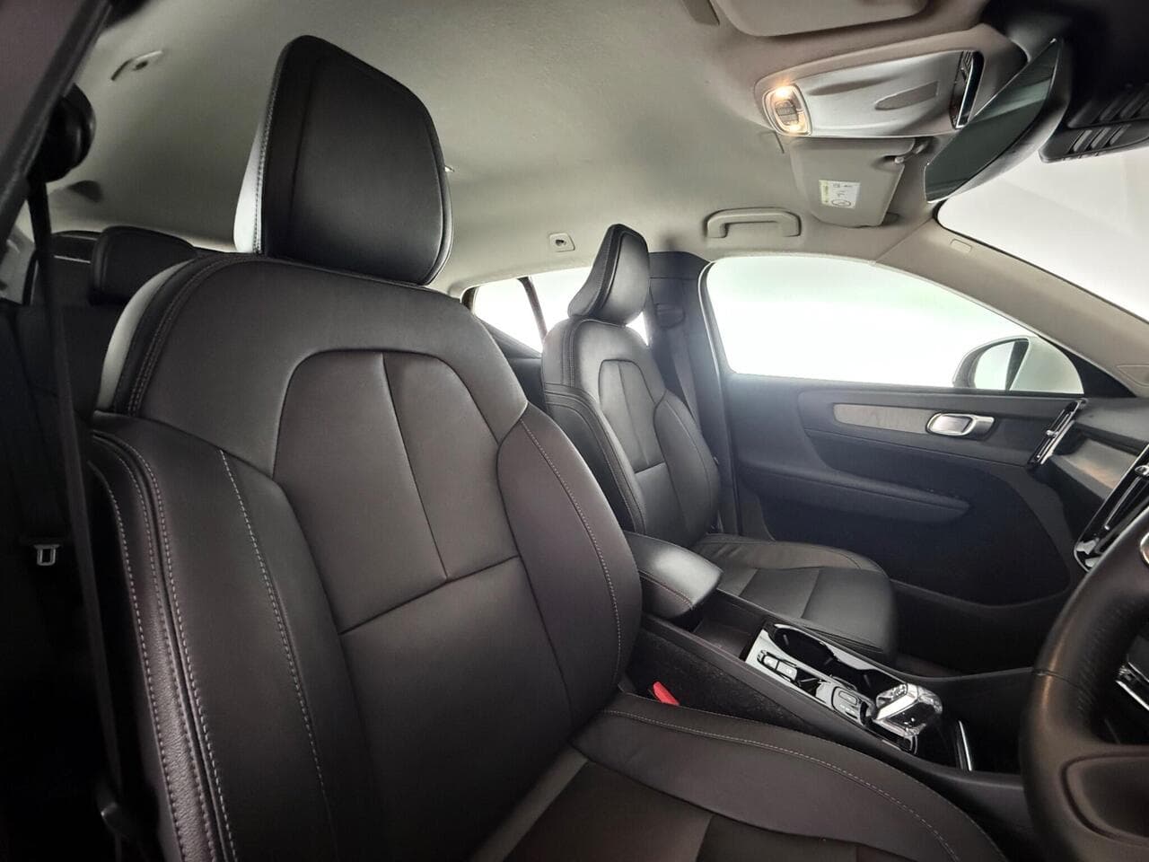 Volvo XC40 thumbnail Seat Driver