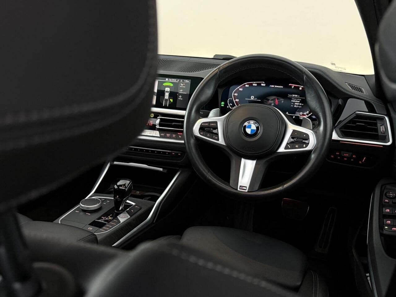BMW 3 Series thumbnail Interior Front