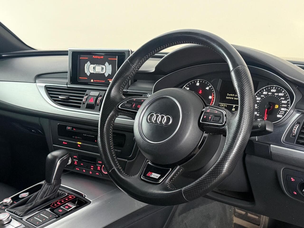 Audi A6 Saloon thumbnail Steering Wheel