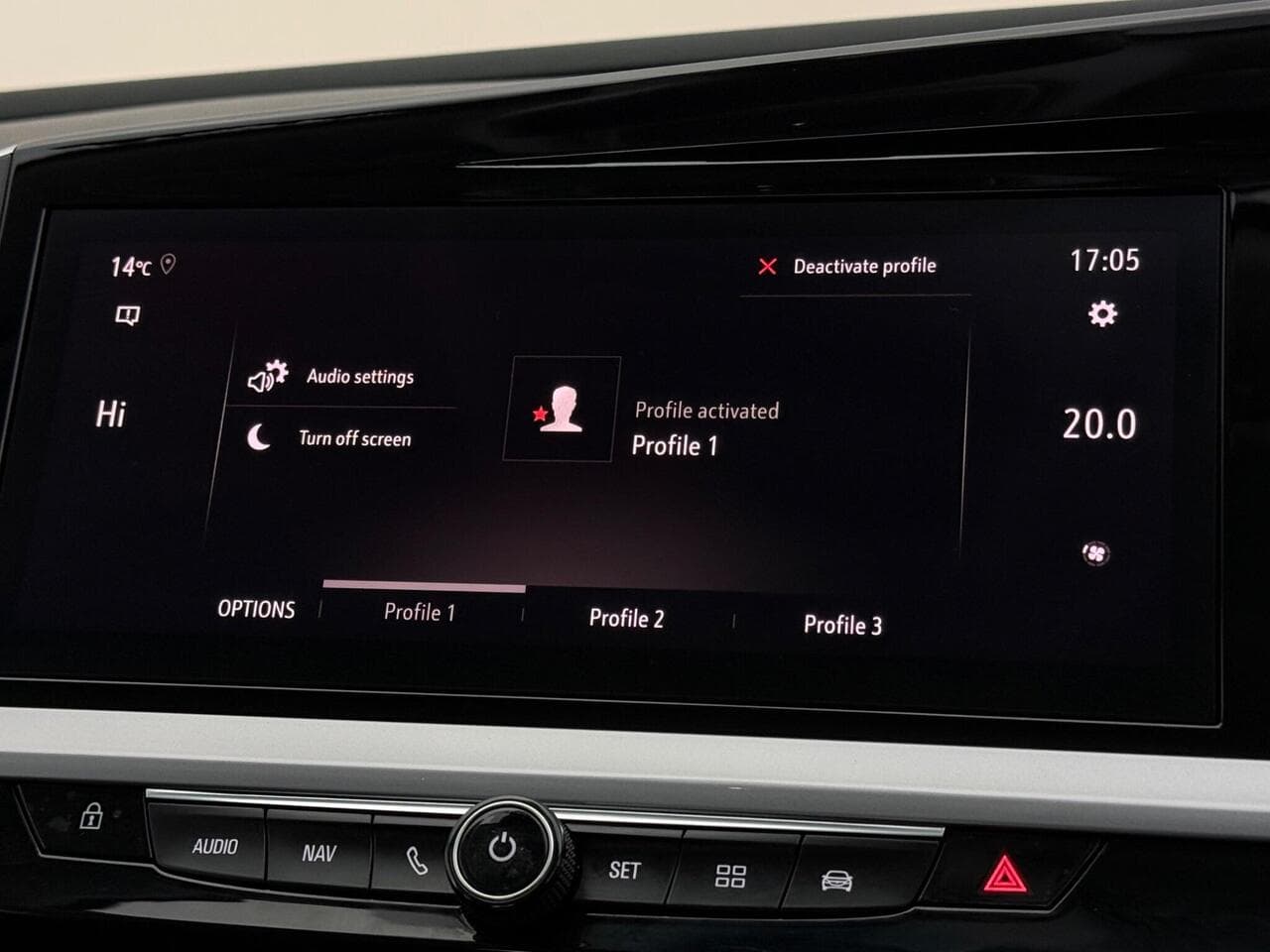 Vauxhall Grandland thumbnail Infotainment System