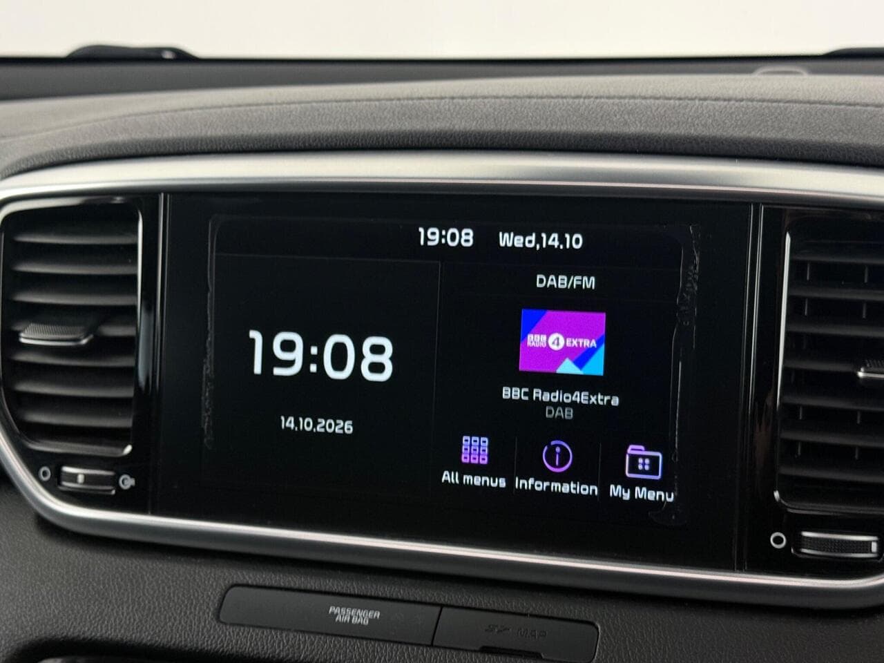 Kia Sportage thumbnail Infotainment System