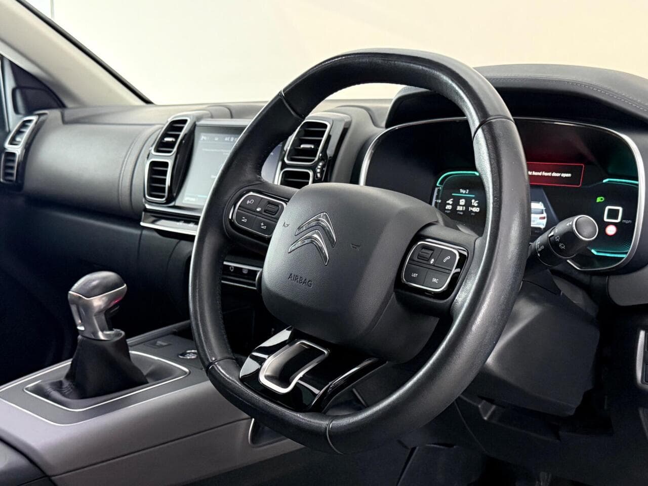 Citroen C5 Aircross thumbnail Steering Wheel