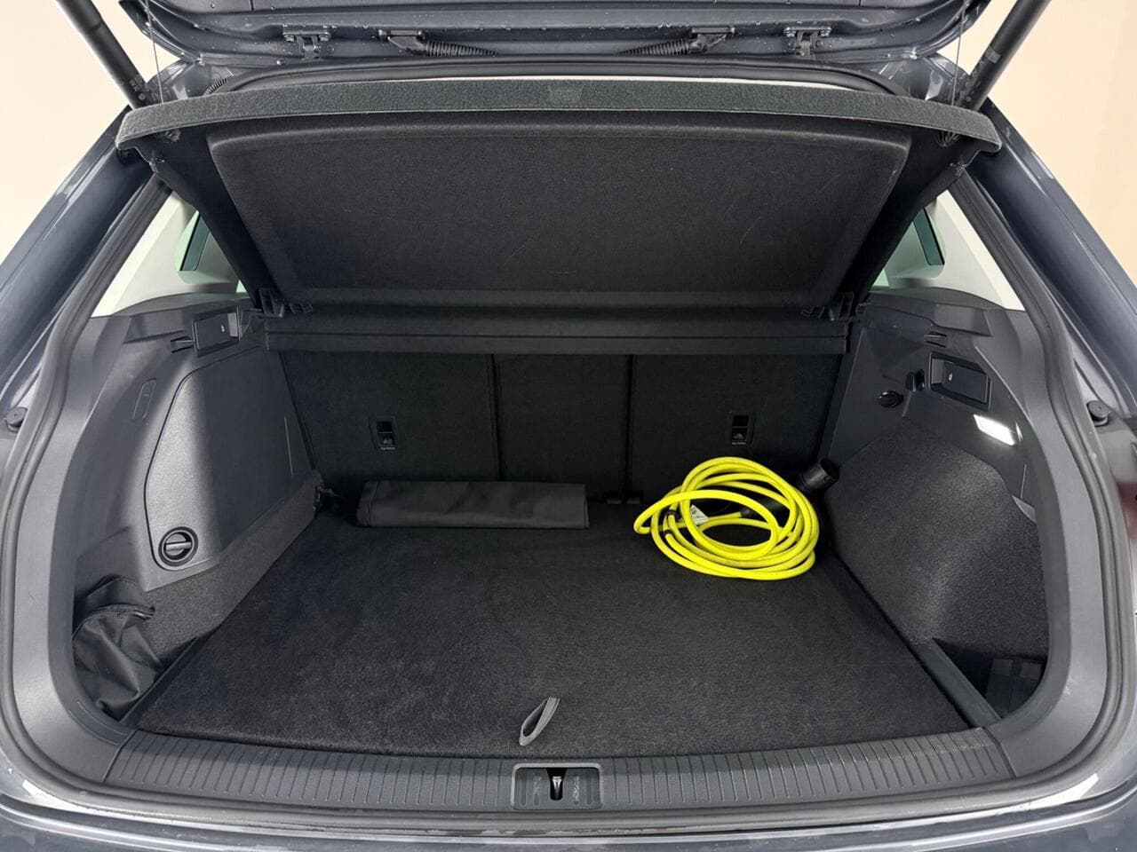 Volkswagen Tiguan thumbnail Boot