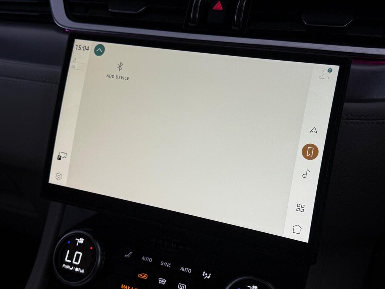 Jaguar F-PACE thumbnail Infotainment System