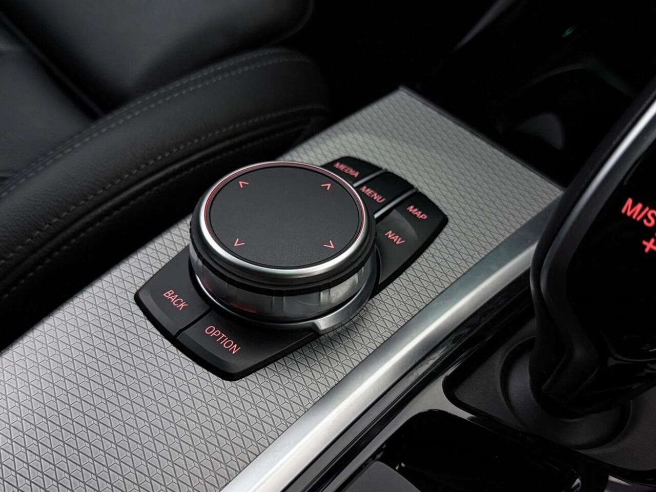 BMW X3 thumbnail Misc Controls