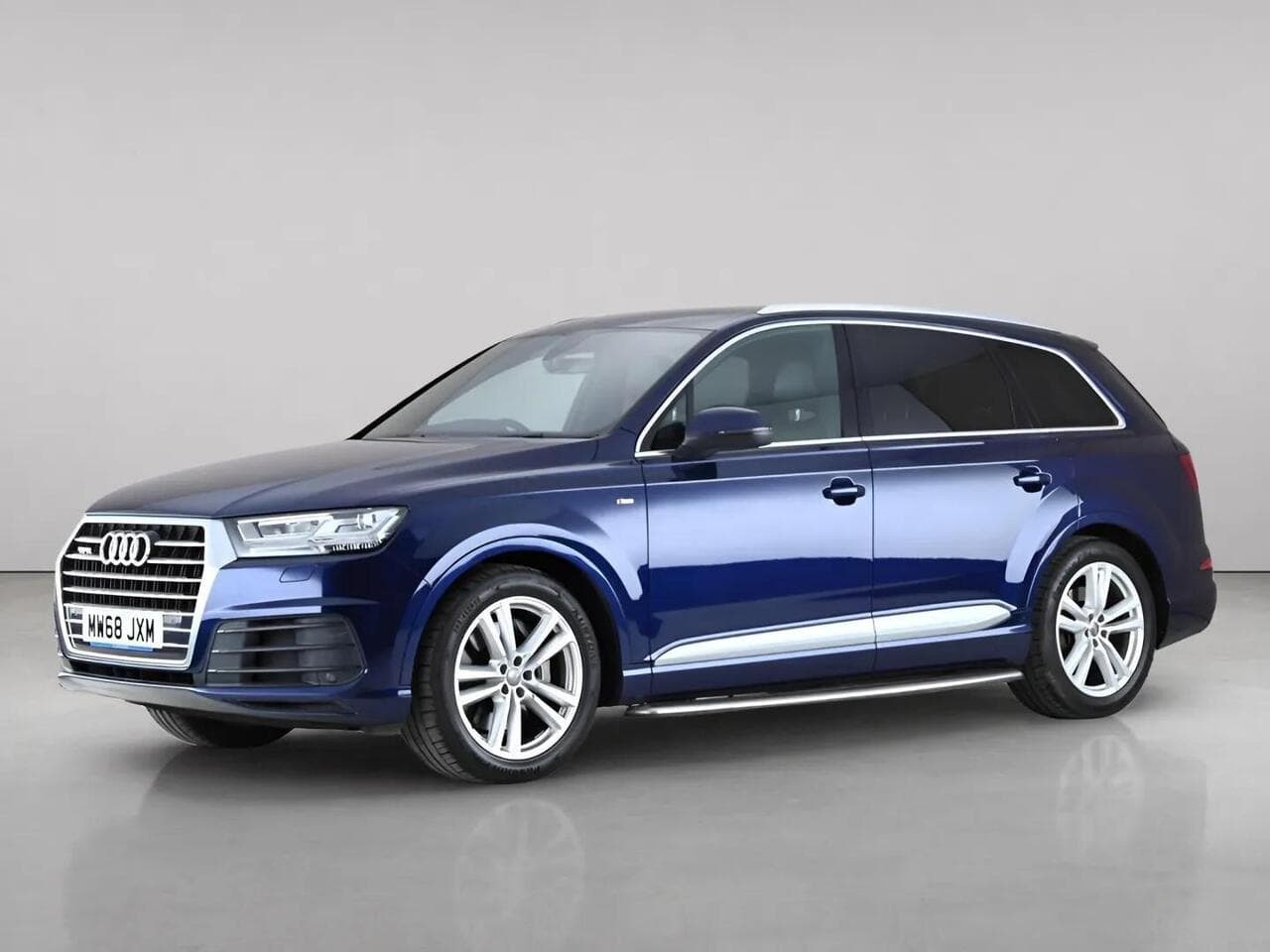 Audi Q7 thumbnail Front Left