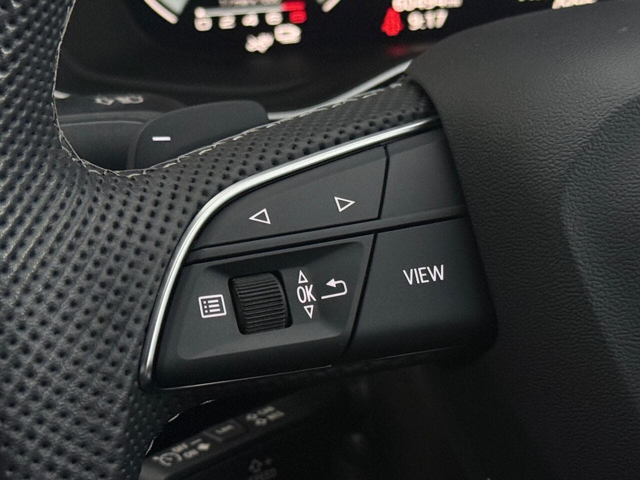 Audi Q5 thumbnail Misc Controls