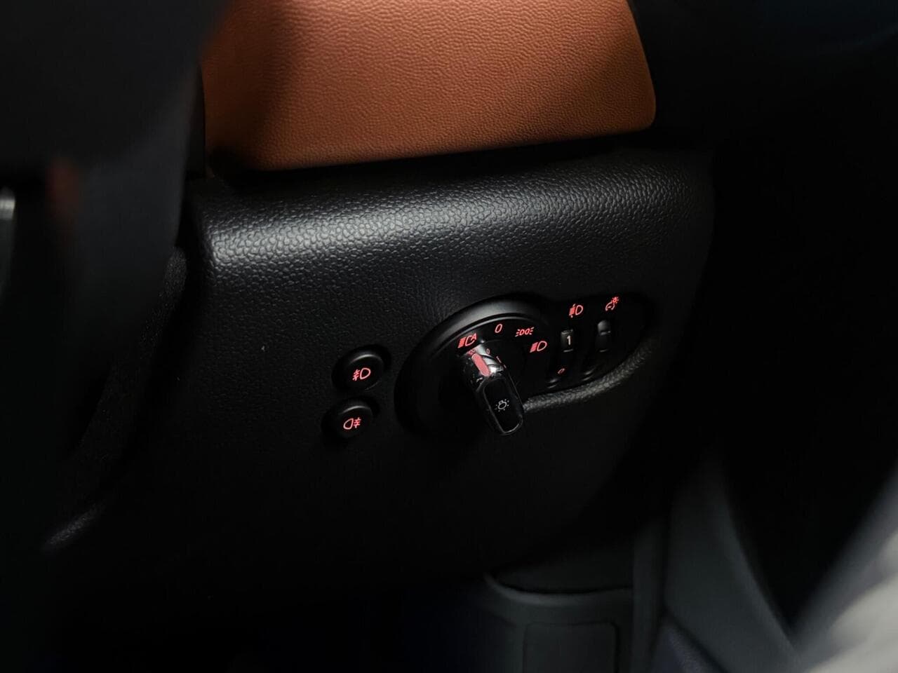 MINI Hatch thumbnail Misc Controls