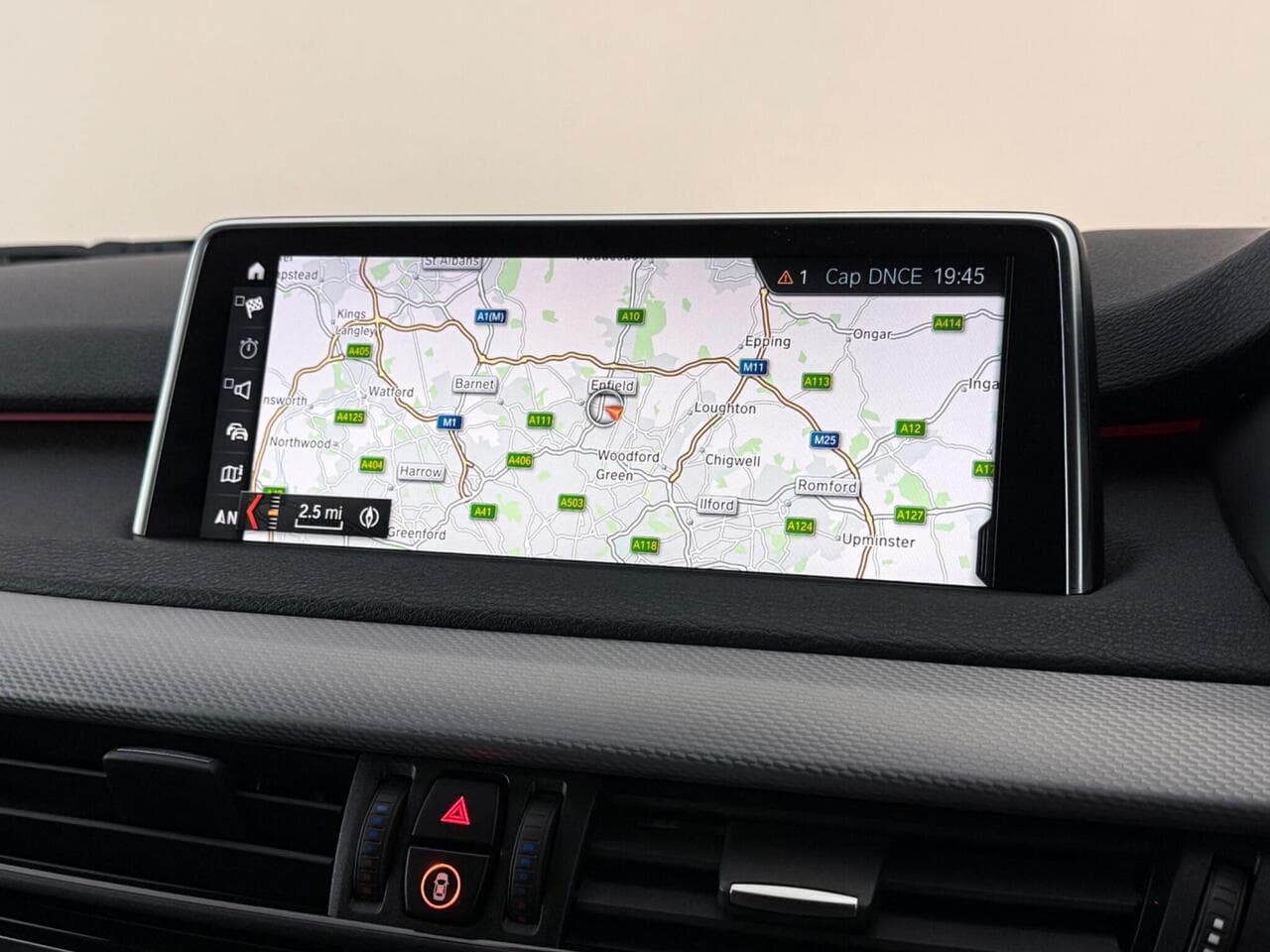 BMW X5 thumbnail Infotainment System