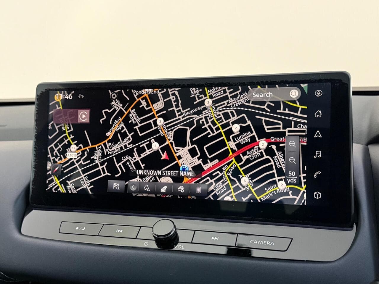 Nissan Qashqai thumbnail Infotainment System
