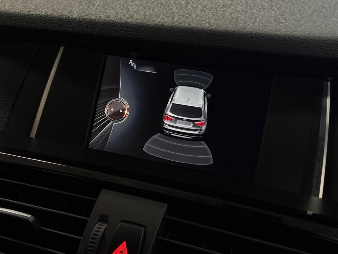 BMW X3 thumbnail Infotainment System