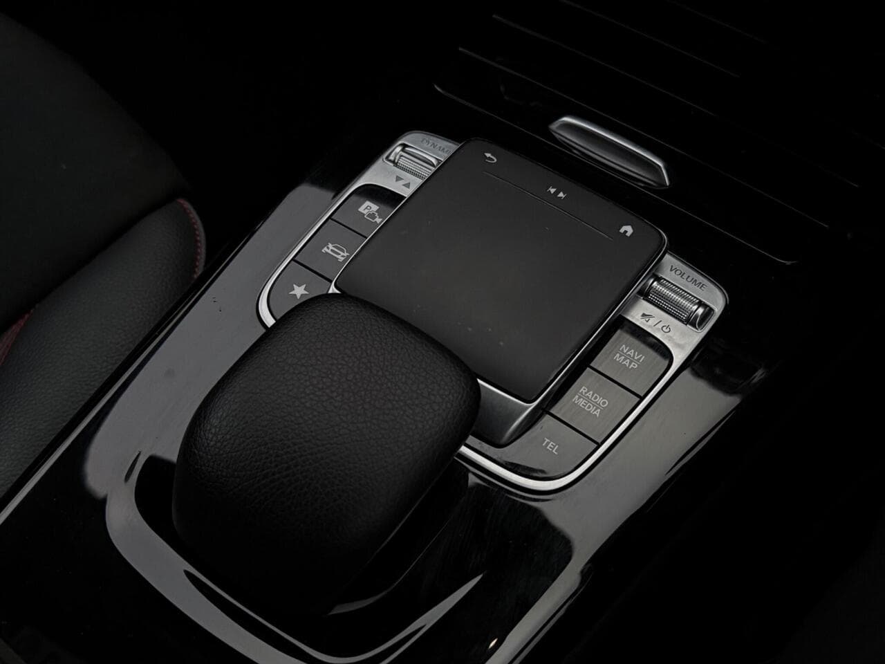 Mercedes-Benz A Class thumbnail Interior Front