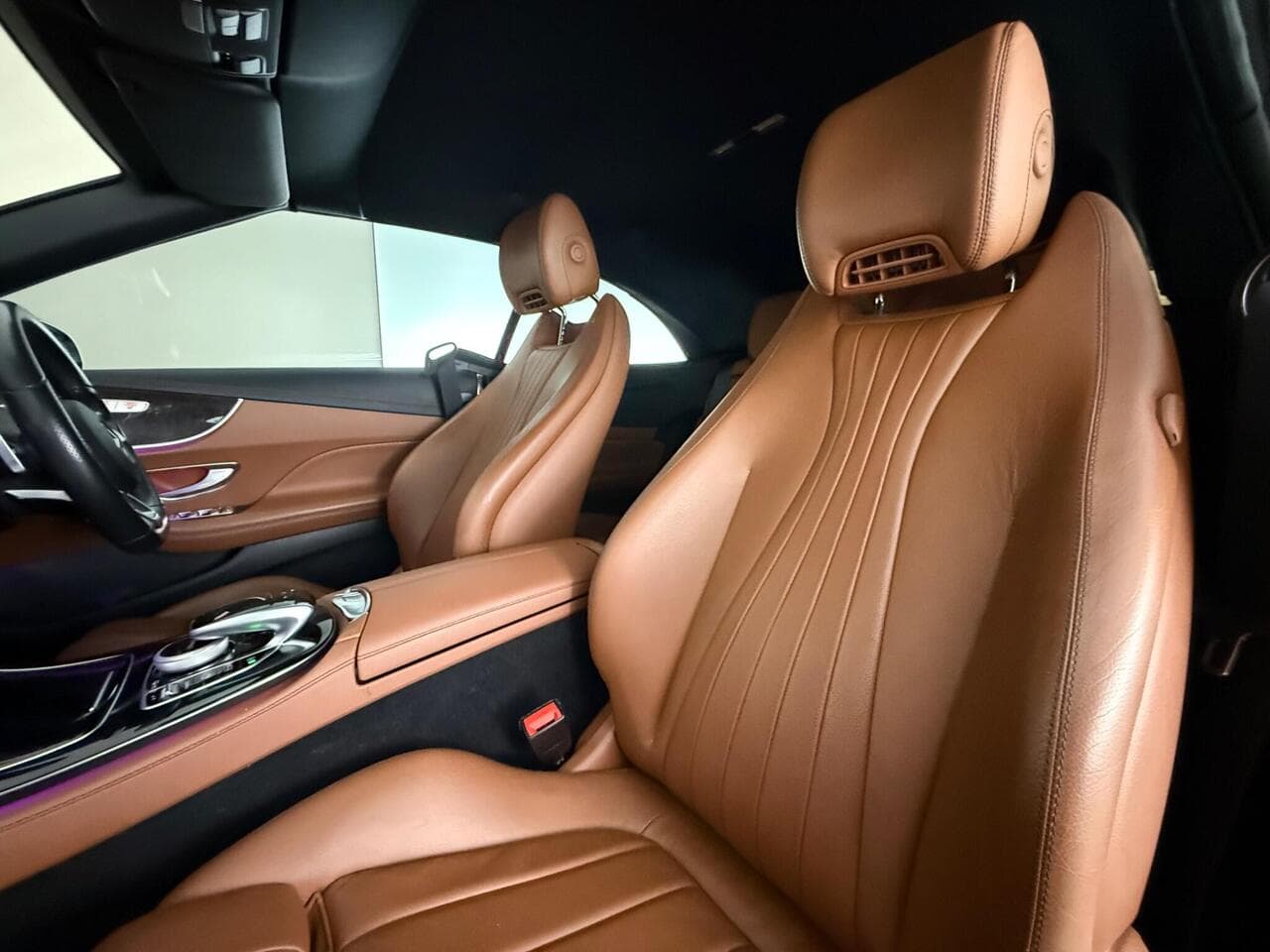 Mercedes-Benz E Class thumbnail Seat Front Passenger