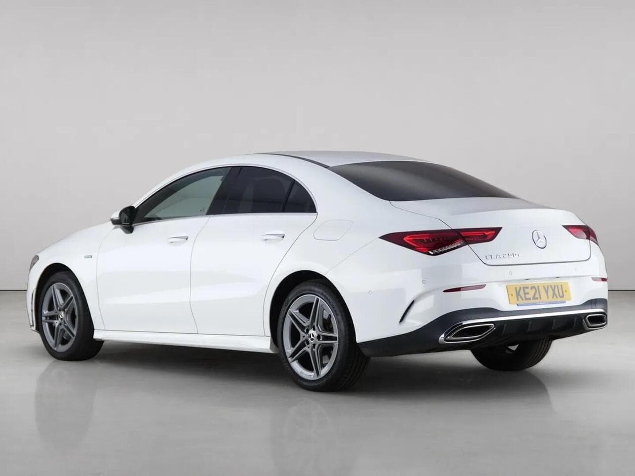Mercedes-Benz CLA thumbnail Rear Left
