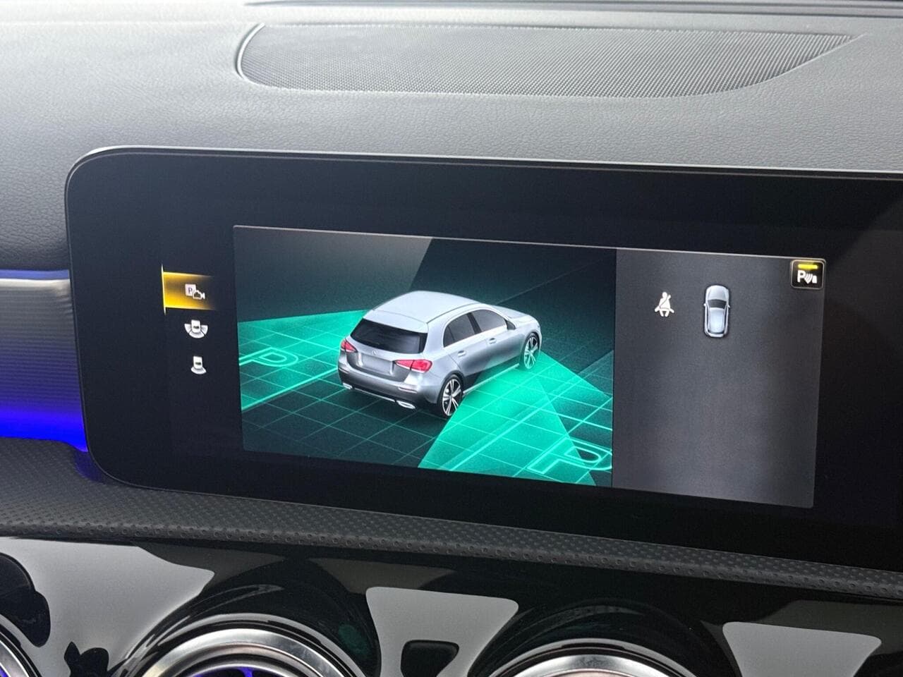 Mercedes-Benz A Class thumbnail Infotainment System