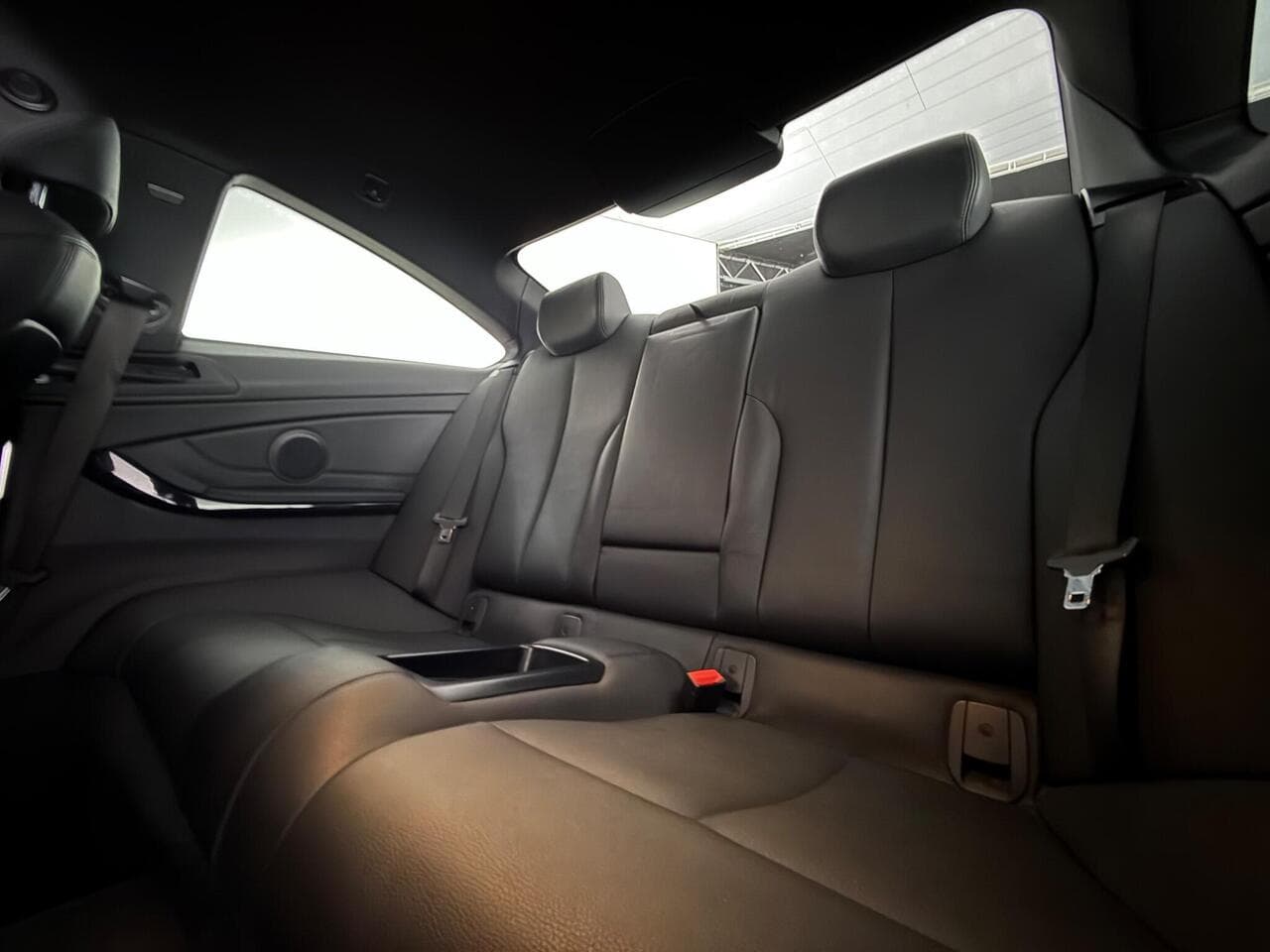 BMW 4 Series thumbnail Seats Rear