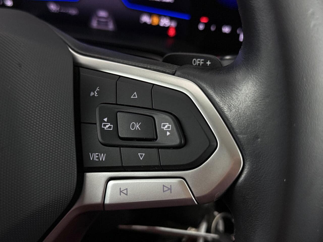 Volkswagen Taigo thumbnail Misc Controls