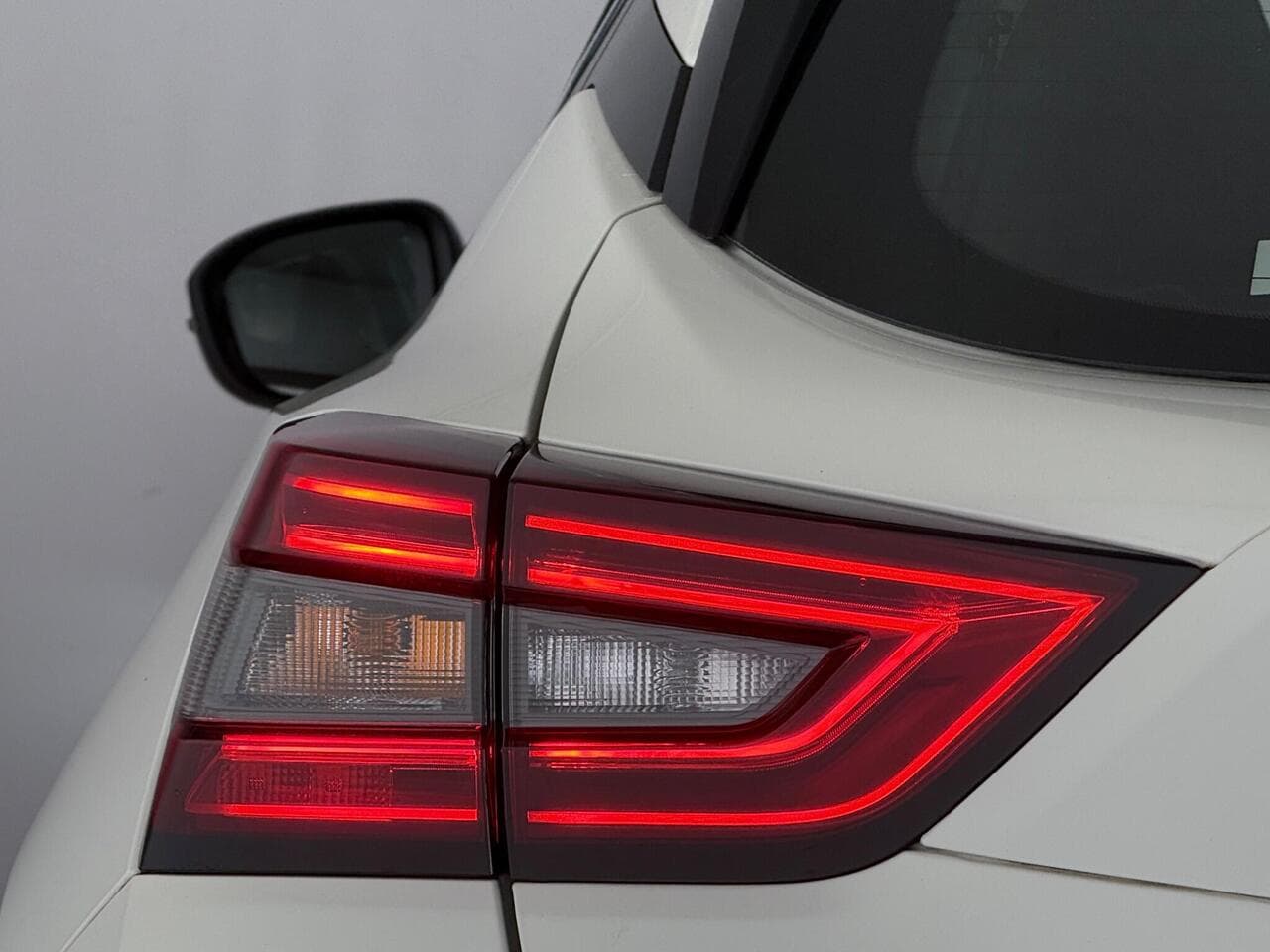Nissan Juke thumbnail Lights Rear