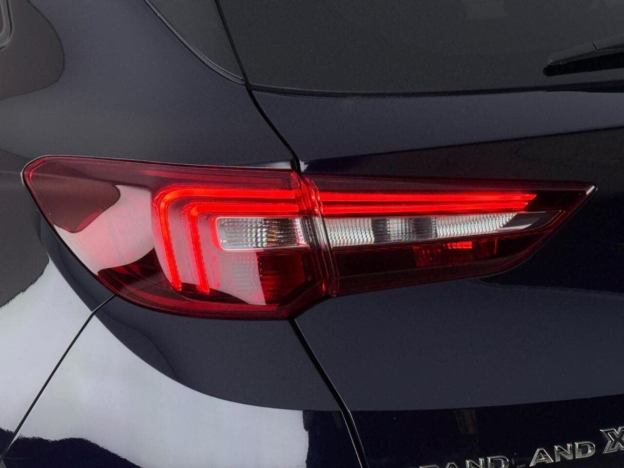 Vauxhall Grandland X thumbnail Lights Rear
