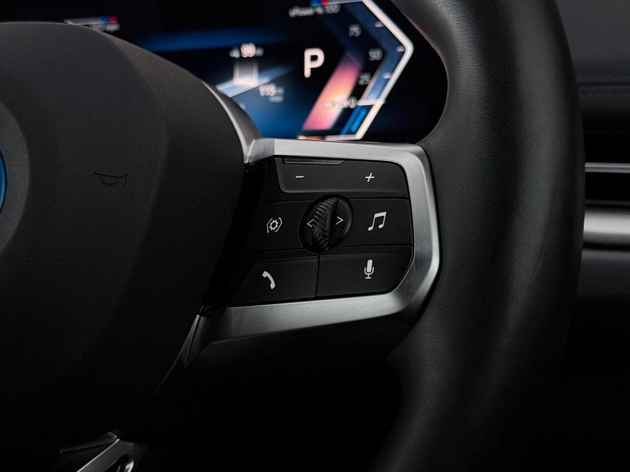 BMW iX1 thumbnail Misc Controls
