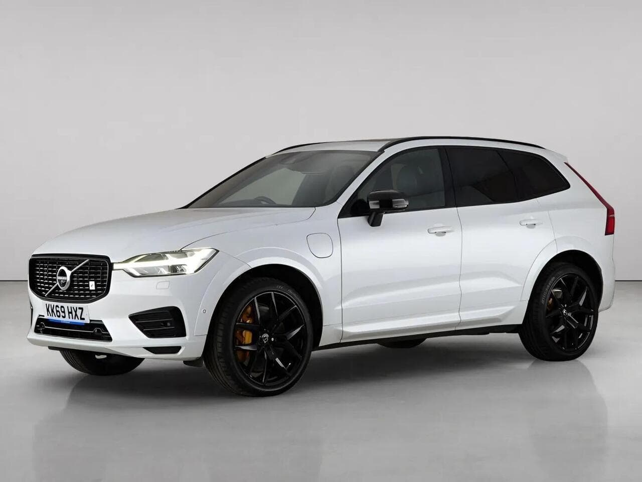 Volvo XC60 thumbnail Front Left