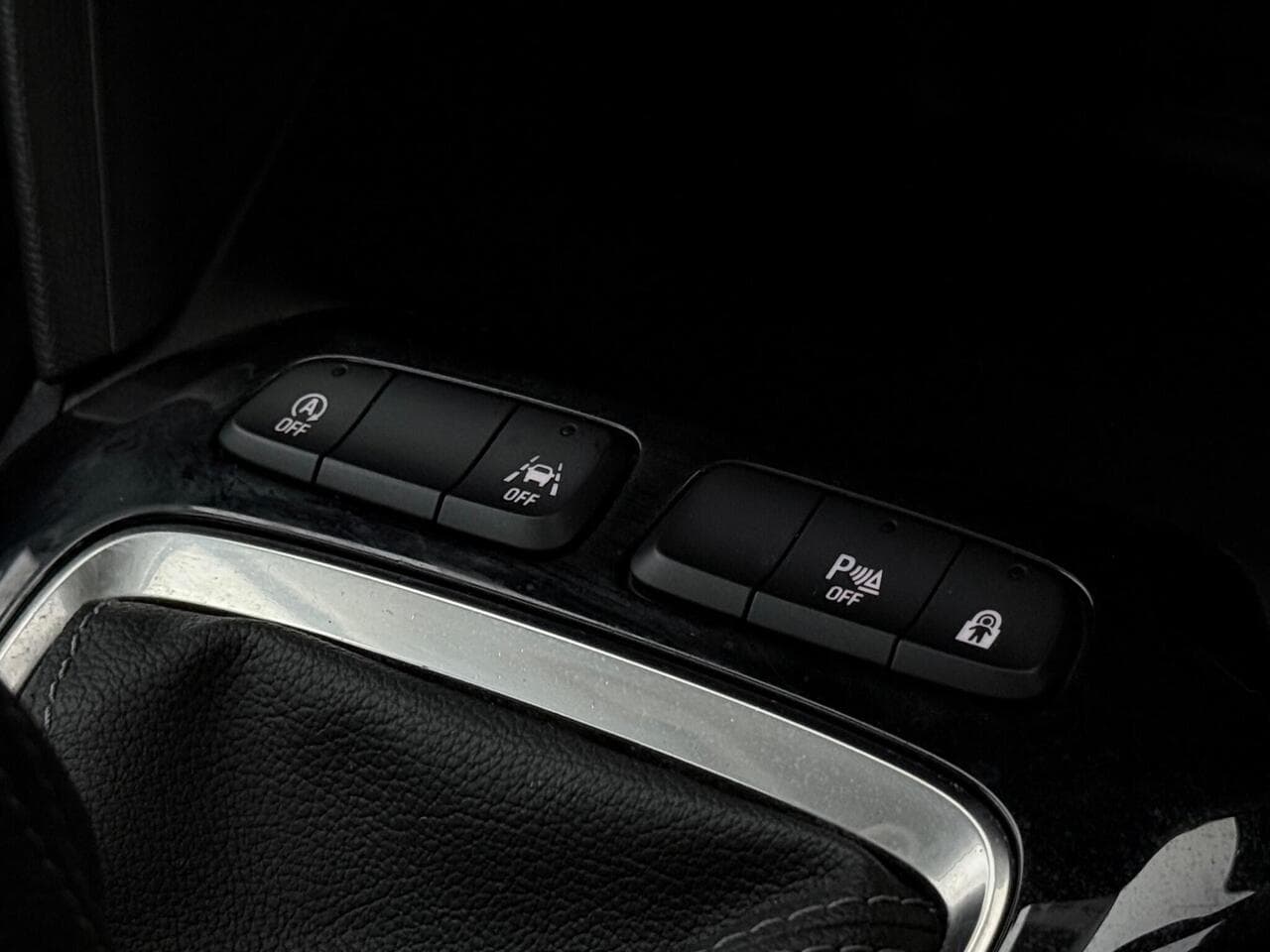 Vauxhall Corsa thumbnail Misc Controls