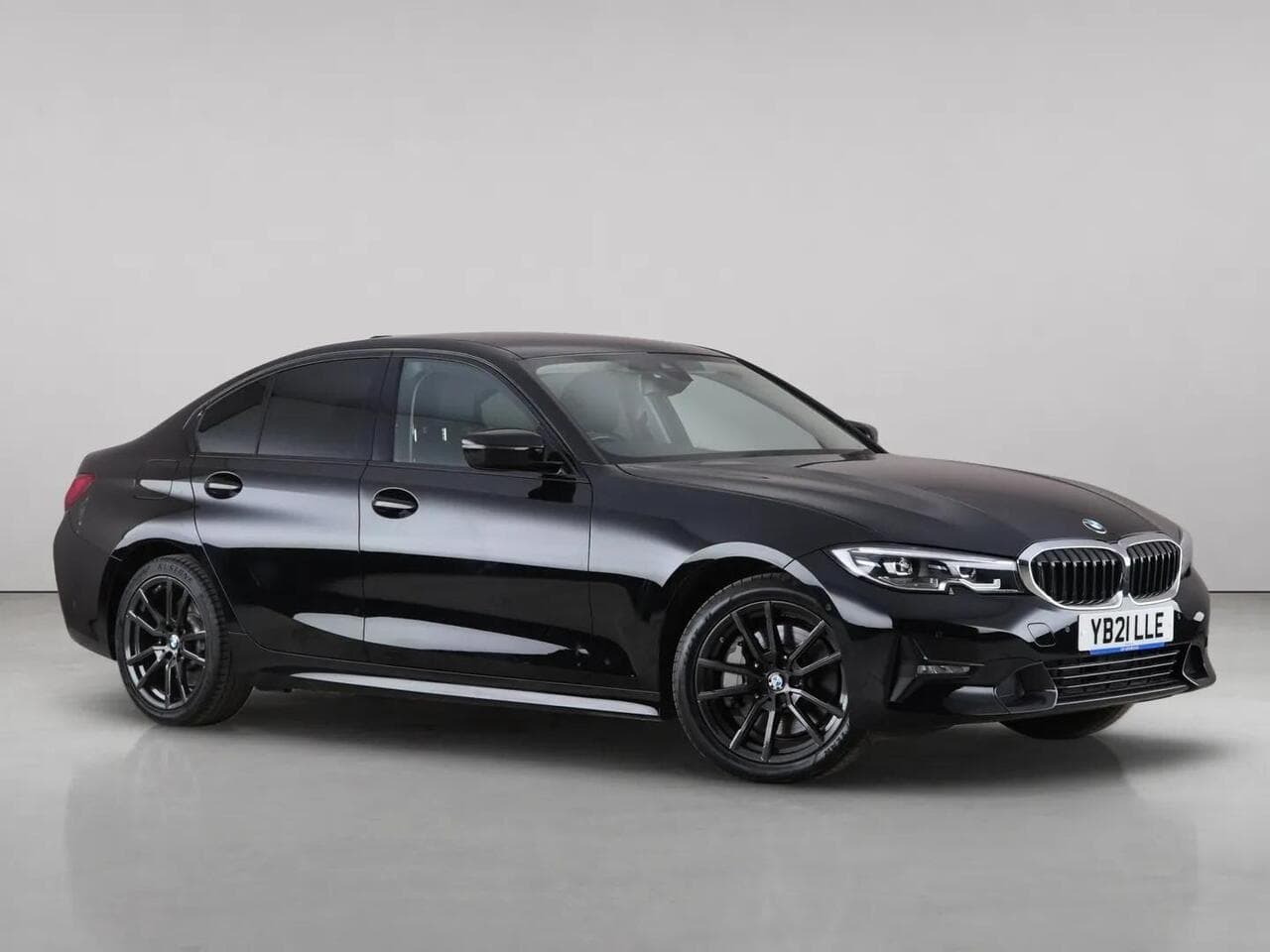 BMW 3 Series - BMW 3 Series 2.0 330e 12kWh Sport Pro Auto Euro 6 (s/s) 4dr