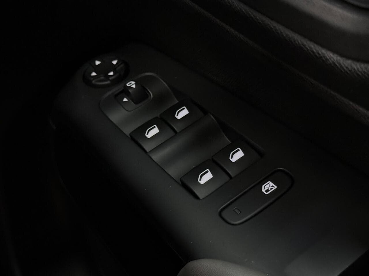Citroen C5 Aircross thumbnail Misc Controls