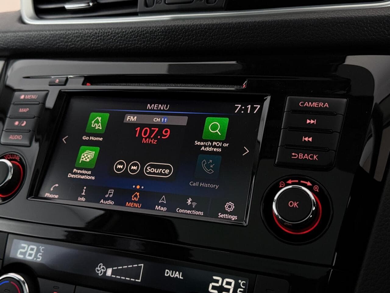 Nissan Qashqai thumbnail Infotainment System