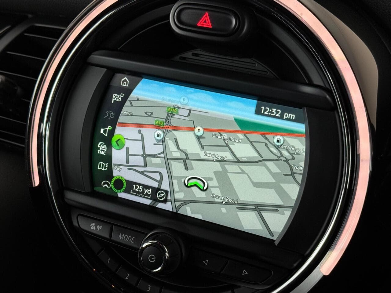 MINI Hatch thumbnail Infotainment System