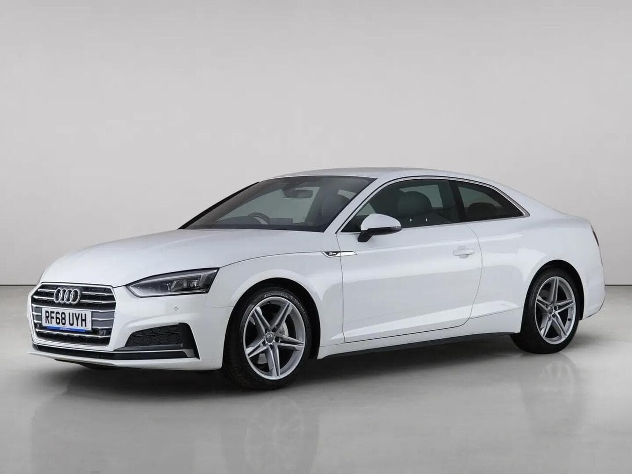 Audi A5 thumbnail Front Left
